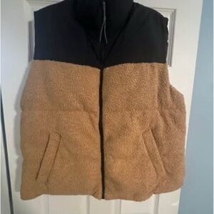 Women's Wild Fable Two-Tone Sherpa  puffer Vest - Black & Camel Large
